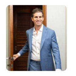 Top 10 Plastic Surgeons in New York: Leading Experts in Aesthetic ...