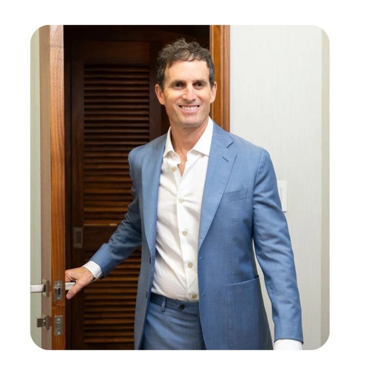 Top 10 Plastic Surgeons in New York: Leading Experts in Aesthetic ...